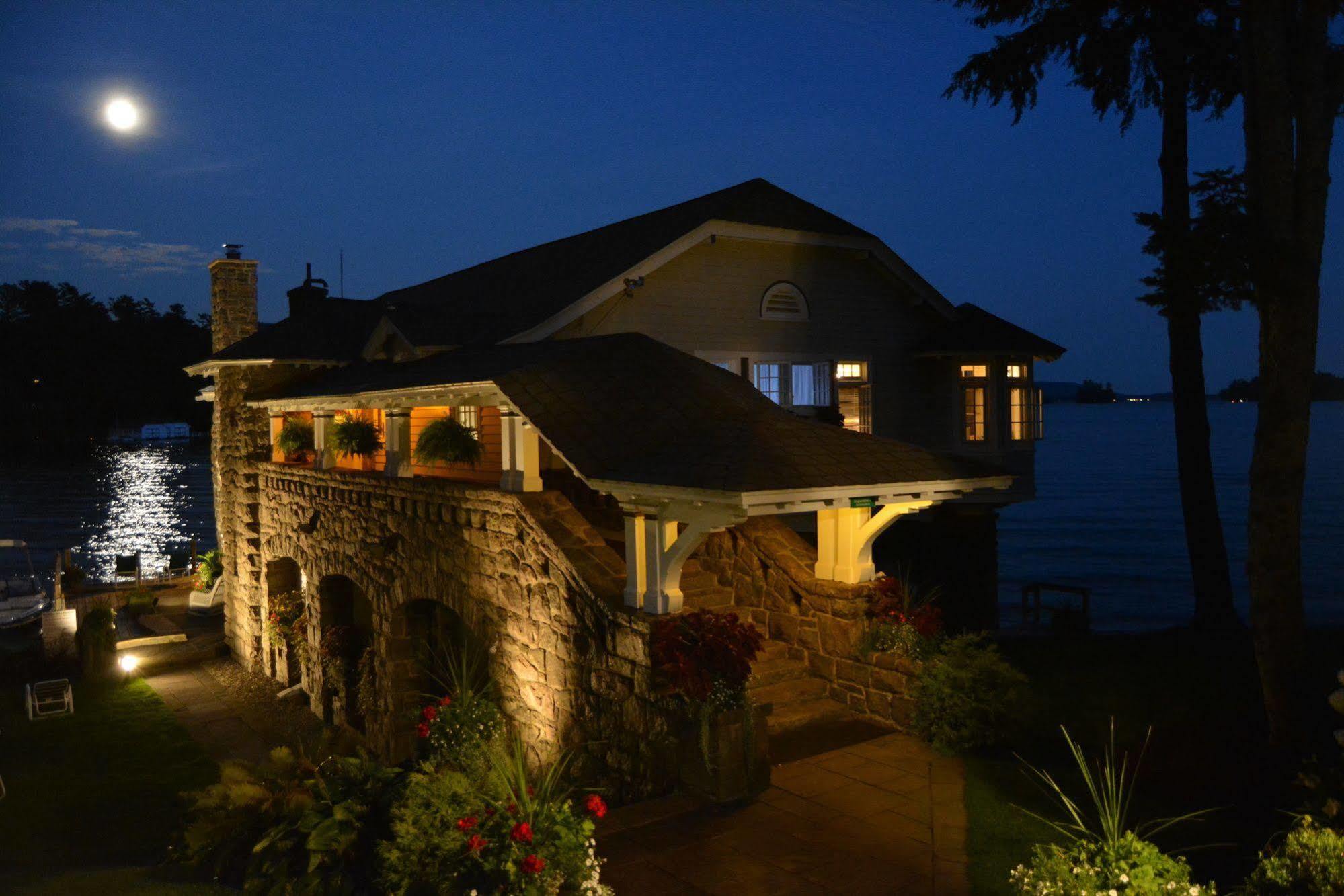 Lake George Boathouse Waterfront Lodging Bolton Landing Buitenkant foto