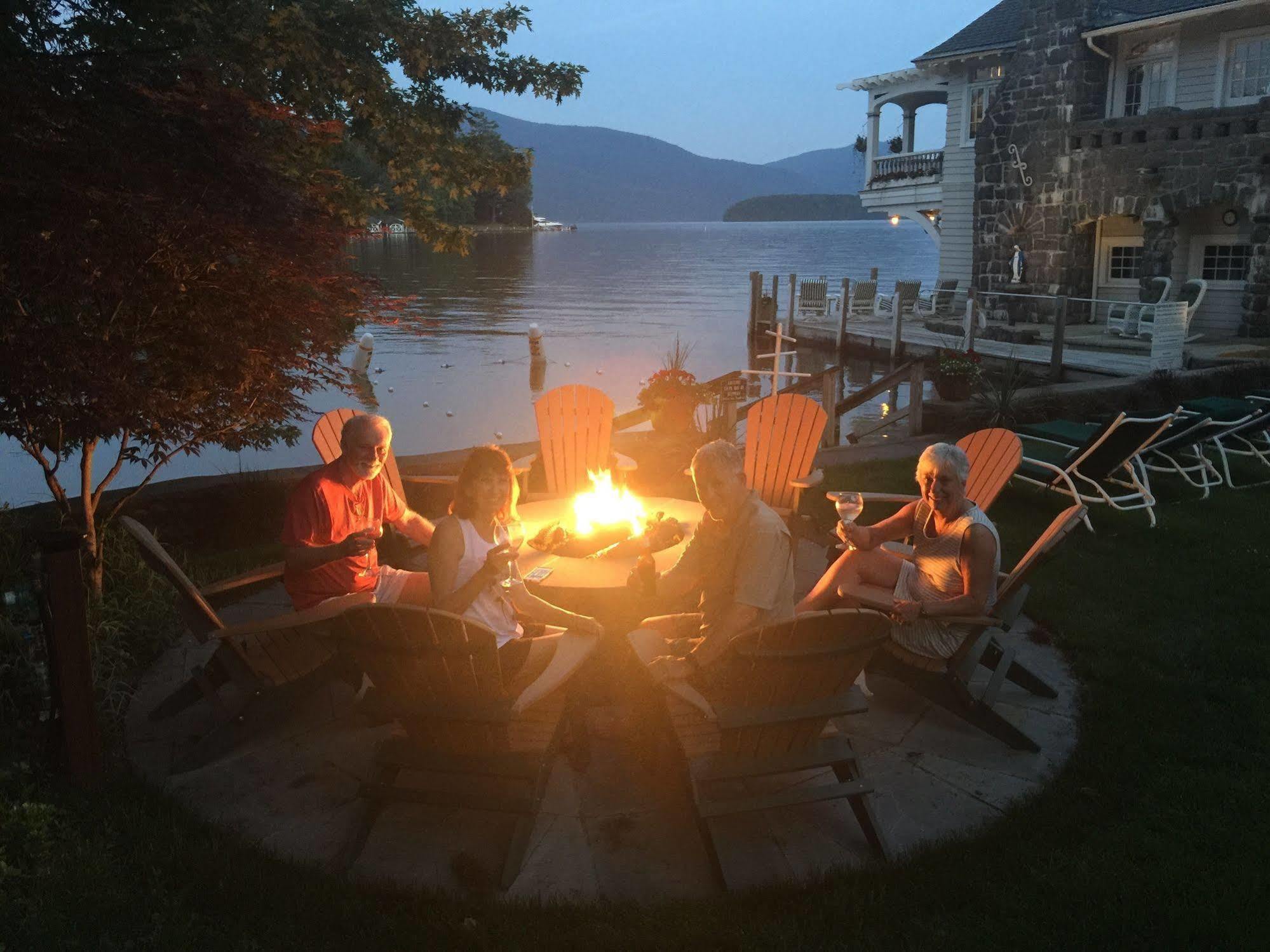 Lake George Boathouse Waterfront Lodging Bolton Landing Buitenkant foto